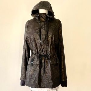 ALL IN MOTION Anorak Jacket W/Hood zip Front Black Gold Camo Print  Large